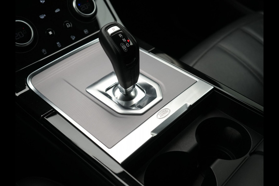 Land Rover Range Rover Evoque P300e AWD Plug In Hybrid 309pk BLACK OPTIC Dealer O.H PHEV | 360 Camera | 20"L.M | Apple Carplay | Lederen Bekleding | Navigatie | DAB |