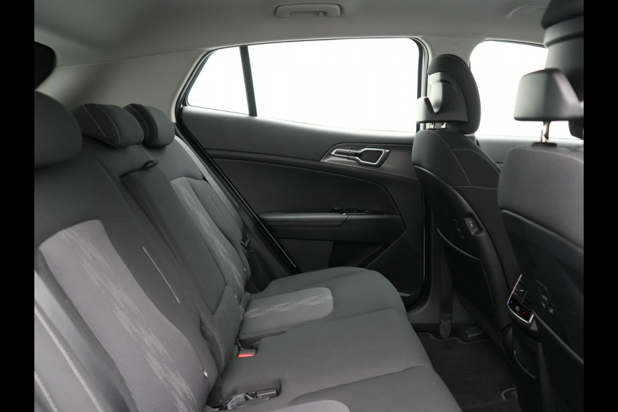 Kia Sportage 1.6 T-GDi AWD DynamicLine Plug In Hybrid 265pk Dealer O.H PHEV | Adaptive Cruise | Camera | Widescreen Navi | Stoelen & Stuur Verwarmd | Apple Carplay | Navigatie | DAB |
