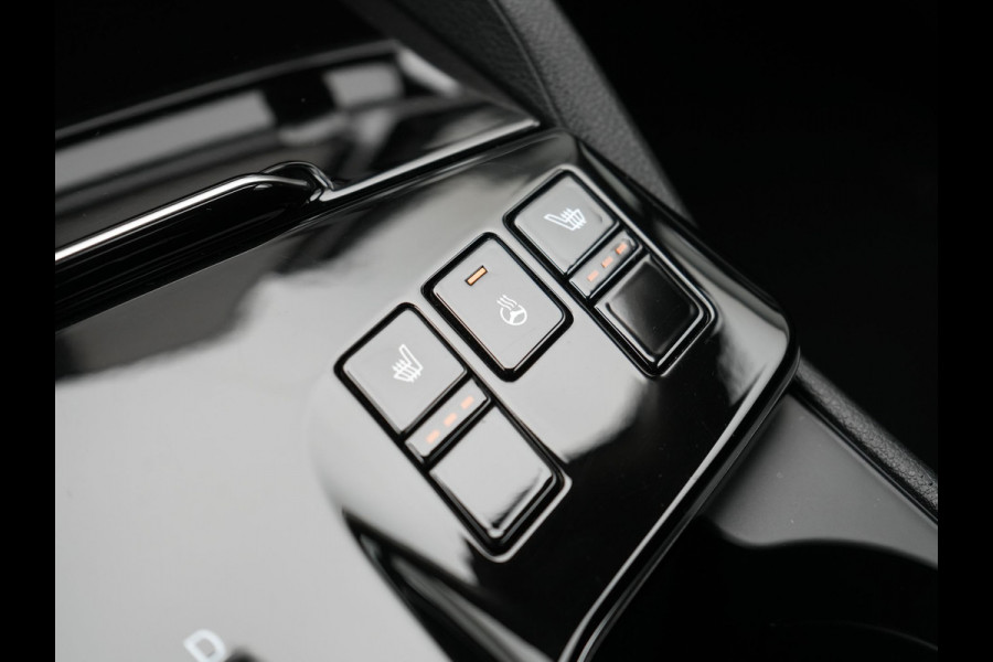 Kia Sportage 1.6 T-GDi AWD DynamicLine Plug In Hybrid 265pk Dealer O.H PHEV | Adaptive Cruise | Camera | Widescreen Navi | Stoelen & Stuur Verwarmd | Apple Carplay | Navigatie | DAB |