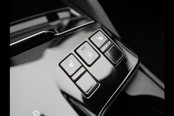 Kia Sportage 1.6 T-GDi AWD DynamicLine Plug In Hybrid 265pk Dealer O.H PHEV | Adaptive Cruise | Camera | Widescreen Navi | Stoelen & Stuur Verwarmd | Apple Carplay | Navigatie | DAB |