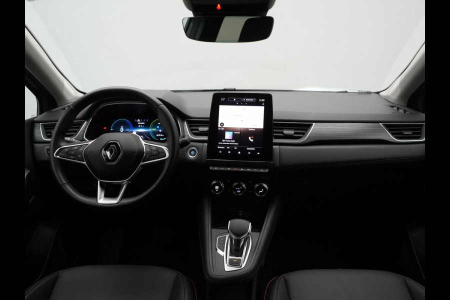Renault Captur 1.6 E-Tech Initiale Paris Plug In Hybrid 160pk Dealer O.H PHEV | Adaptive Cruise | 360 Camera | Lederen Sportstoelen Verwarmd | Stuur Verwarmd | Blis | Keyless | Navigatie | DAB | 18"L.M |