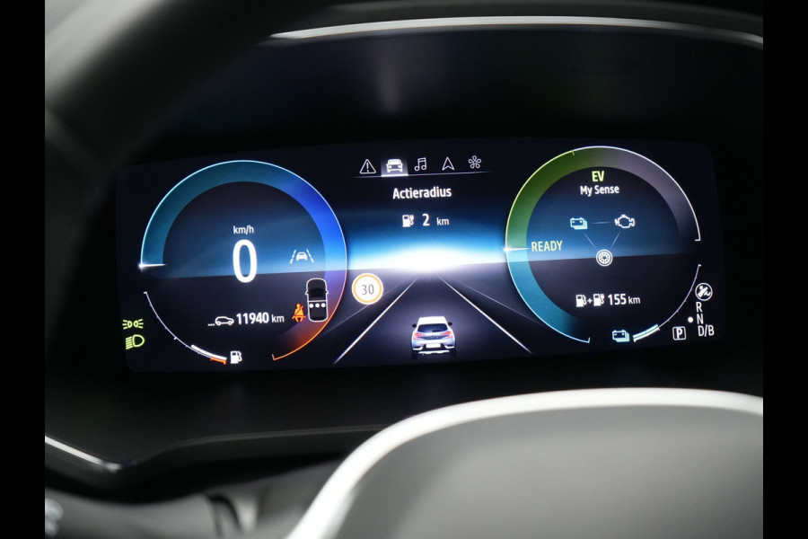 Renault Captur 1.6 E-Tech Initiale Paris Plug In Hybrid 160pk Dealer O.H PHEV | Adaptive Cruise | 360 Camera | Lederen Sportstoelen Verwarmd | Stuur Verwarmd | Blis | Keyless | Navigatie | DAB | 18"L.M |