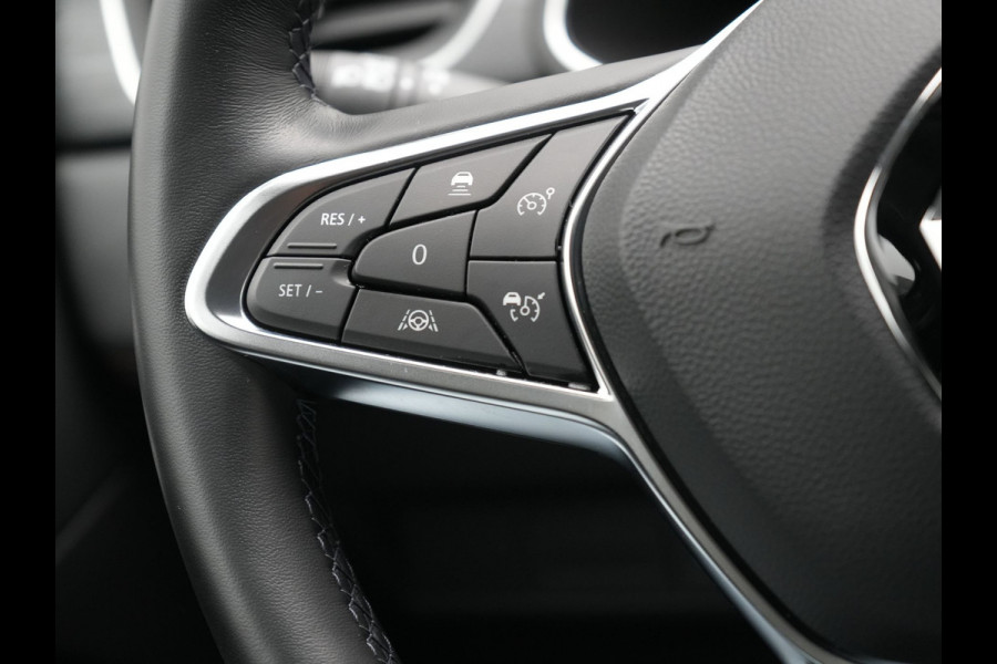 Renault Captur 1.6 E-Tech Initiale Paris Plug In Hybrid 160pk Dealer O.H PHEV | Adaptive Cruise | 360 Camera | Lederen Sportstoelen Verwarmd | Stuur Verwarmd | Blis | Keyless | Navigatie | DAB | 18"L.M |