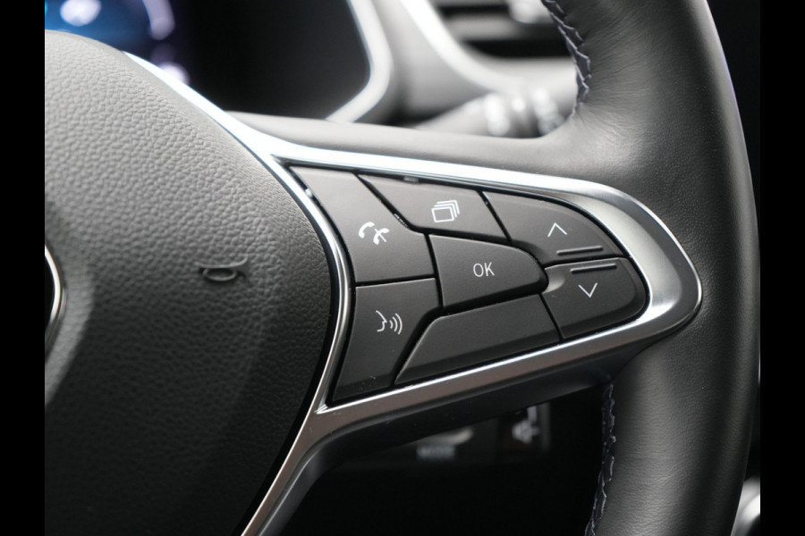 Renault Captur 1.6 E-Tech Initiale Paris Plug In Hybrid 160pk Dealer O.H PHEV | Adaptive Cruise | 360 Camera | Lederen Sportstoelen Verwarmd | Stuur Verwarmd | Blis | Keyless | Navigatie | DAB | 18"L.M |