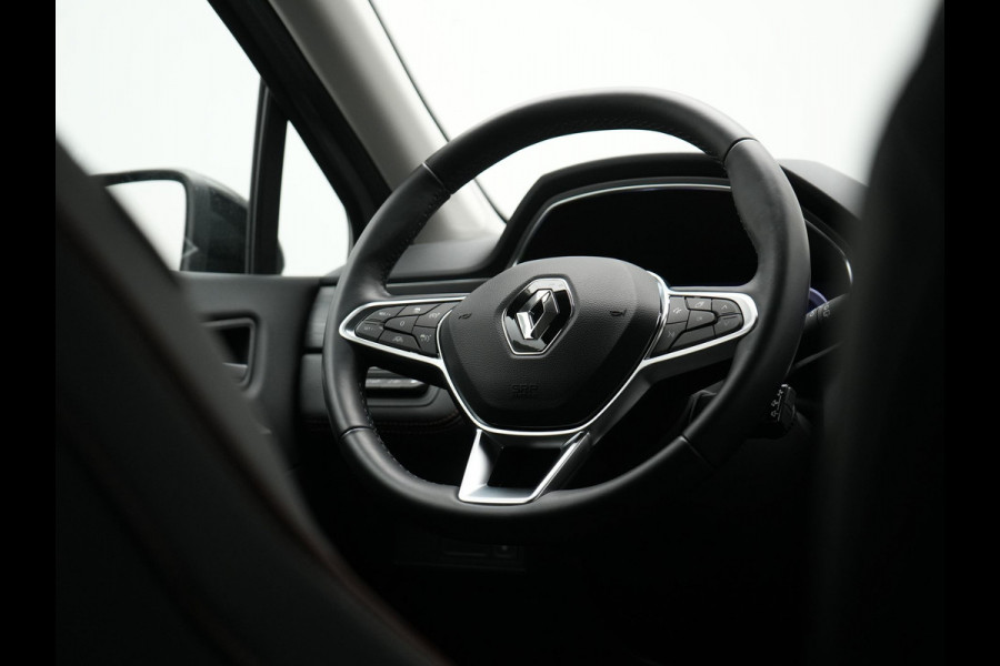 Renault Captur 1.6 E-Tech Initiale Paris Plug In Hybrid 160pk Dealer O.H PHEV | Adaptive Cruise | 360 Camera | Lederen Sportstoelen Verwarmd | Stuur Verwarmd | Blis | Keyless | Navigatie | DAB | 18"L.M |