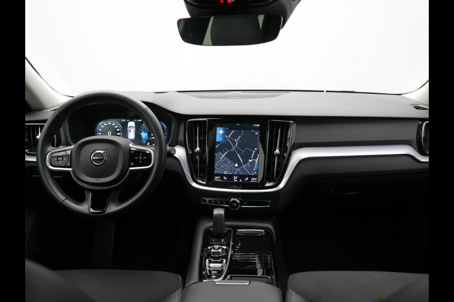 Volvo V60 T6 Twin Engine AWD Momentum Pro Plug In Hybrid 340pk Dealer O.H PHEV | Panodak | Adaptive Cruise | 360 Camera | Head Up | Sportstoelen Verwarmd | Harman & Kardon | Apple Carplay | Blis | Navigatie | Keyless | Virtual | DAB |