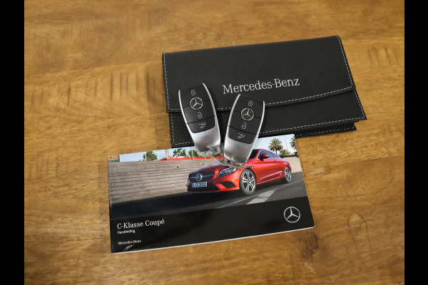 Mercedes-Benz C-Klasse Coupé 300 Sport Edition [SCHUIFKANTELDAK, PDC V+A, CAMERA 360, APPLE CARPLAY, ANDROID AUTO, CRUISE CONTROL, BURMESTER, STOELVERWARMING, FLIPPERS, NIEUWSTAAT]