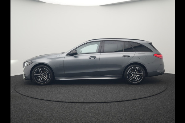 Mercedes-Benz C-Klasse Estate 300 e AMG Line NIEUW MODEL Plug In Hybrid 313pk Dealer O.H PHEV | Adaptive Cruise | Camera | Alcantara Sportstoelen Verwarmd | Sfeerverlichting | Virtual | Blis | Navigatie | DAB |