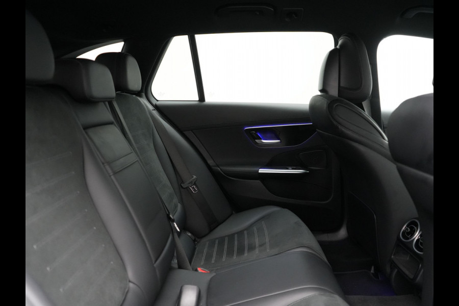Mercedes-Benz C-Klasse Estate 300 e AMG Line NIEUW MODEL Plug In Hybrid 313pk Dealer O.H PHEV | Adaptive Cruise | Camera | Alcantara Sportstoelen Verwarmd | Sfeerverlichting | Virtual | Blis | Navigatie | DAB |