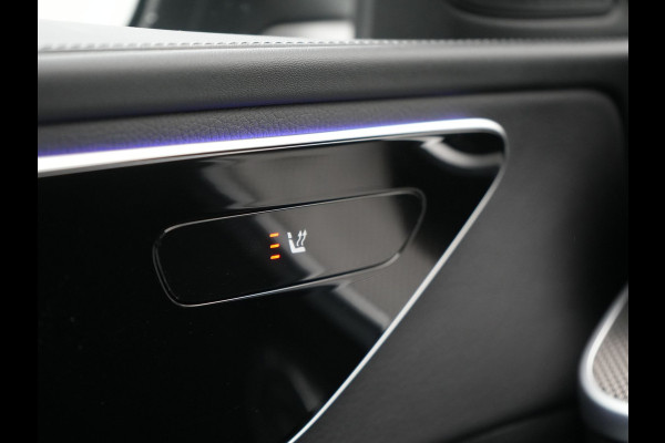 Mercedes-Benz C-Klasse Estate 300 e AMG Line NIEUW MODEL Plug In Hybrid 313pk Dealer O.H PHEV | Adaptive Cruise | Camera | Alcantara Sportstoelen Verwarmd | Sfeerverlichting | Virtual | Blis | Navigatie | DAB |