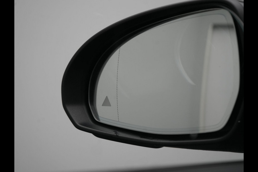 Mercedes-Benz C-Klasse Estate 300 e AMG Line NIEUW MODEL Plug In Hybrid 313pk Dealer O.H PHEV | Adaptive Cruise | Camera | Alcantara Sportstoelen Verwarmd | Sfeerverlichting | Virtual | Blis | Navigatie | DAB |