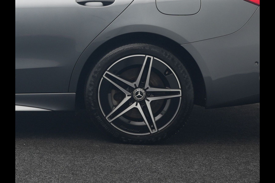 Mercedes-Benz C-Klasse Estate 300 e AMG Line NIEUW MODEL Plug In Hybrid 313pk Dealer O.H PHEV | Adaptive Cruise | Camera | Alcantara Sportstoelen Verwarmd | Sfeerverlichting | Virtual | Blis | Navigatie | DAB |