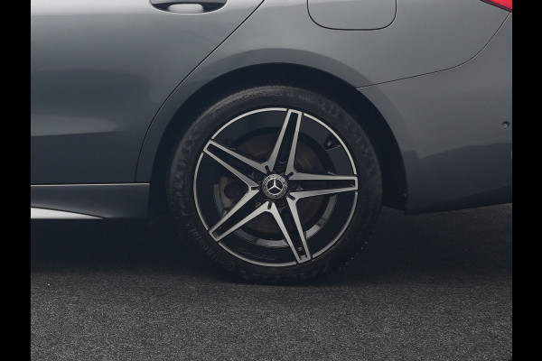 Mercedes-Benz C-Klasse Estate 300 e AMG Line NIEUW MODEL Plug In Hybrid 313pk Dealer O.H PHEV | Adaptive Cruise | Camera | Alcantara Sportstoelen Verwarmd | Sfeerverlichting | Virtual | Blis | Navigatie | DAB |