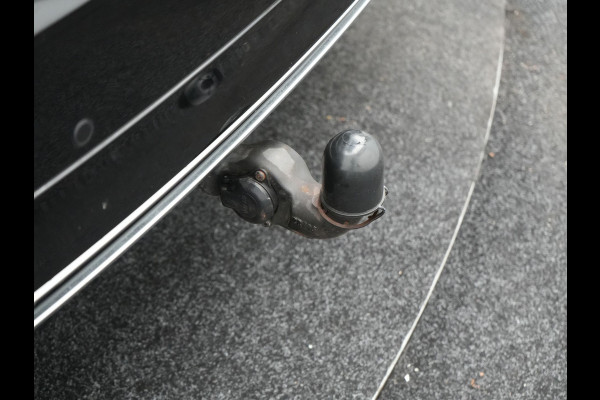 Audi Q5 50 TFSI e quattro S Line Plug In Hybrid 299pk Dealer O.H PHEV | Luchtvering | Trekhaak Af Fabriek | Adaptive Cruise | Camera | Virtual | Apple Carplay | Alcantara Sportstoelen Verwarmd | Keyless | Navigatie | DAB |