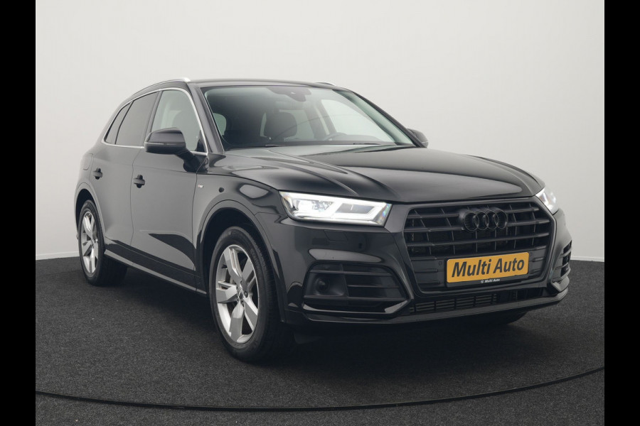Audi Q5 50 TFSI e quattro S Line Plug In Hybrid 299pk Dealer O.H PHEV | Luchtvering | Trekhaak Af Fabriek | Adaptive Cruise | Camera | Virtual | Apple Carplay | Alcantara Sportstoelen Verwarmd | Keyless | Navigatie | DAB |