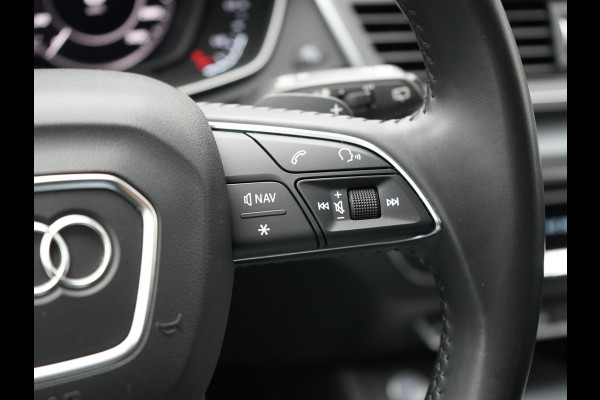 Audi Q5 50 TFSI e quattro S Line Plug In Hybrid 299pk Dealer O.H PHEV | Luchtvering | Trekhaak Af Fabriek | Adaptive Cruise | Camera | Virtual | Apple Carplay | Alcantara Sportstoelen Verwarmd | Keyless | Navigatie | DAB |