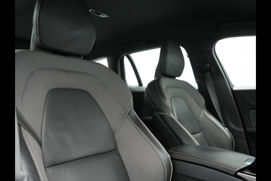 Volvo V60 T6 Recharge AWD R-Design Plug In Hybrid 340pk Dealer O.H PHEV | Trekhaak Af Fabriek | Adaptive Cruise | Camera | Lederen Sporstoelen Memory & Verwarmd | Harman & Kardon | Apple Carplay | Navigatie | Virtual | DAB |
