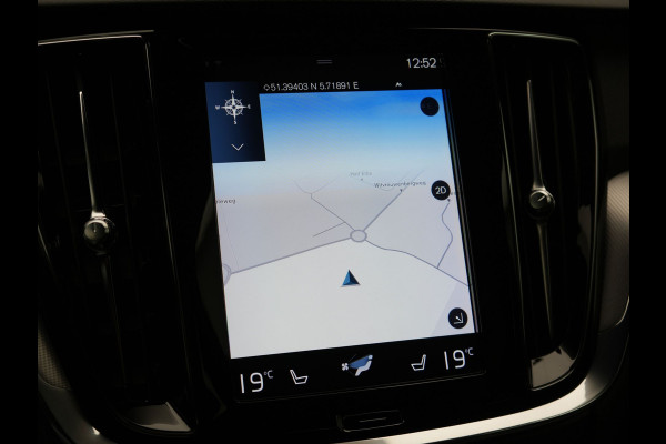 Volvo V60 T6 Recharge AWD R-Design Plug In Hybrid 340pk Dealer O.H PHEV | Trekhaak Af Fabriek | Adaptive Cruise | Camera | Lederen Sporstoelen Memory & Verwarmd | Harman & Kardon | Apple Carplay | Navigatie | Virtual | DAB |