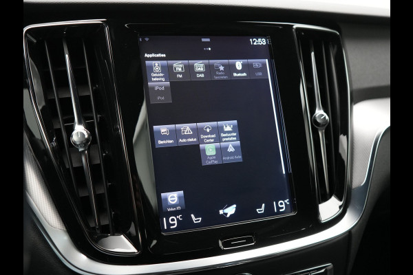 Volvo V60 T6 Recharge AWD R-Design Plug In Hybrid 340pk Dealer O.H PHEV | Trekhaak Af Fabriek | Adaptive Cruise | Camera | Lederen Sporstoelen Memory & Verwarmd | Harman & Kardon | Apple Carplay | Navigatie | Virtual | DAB |