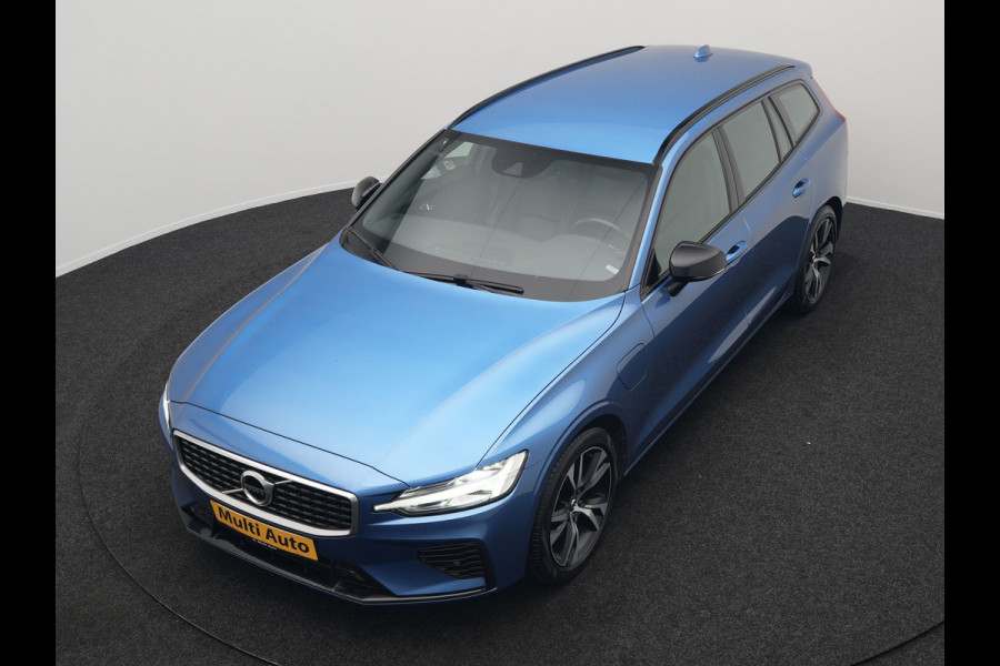 Volvo V60 T6 Recharge AWD R-Design Plug In Hybrid 340pk Dealer O.H PHEV | Trekhaak Af Fabriek | Adaptive Cruise | Camera | Lederen Sporstoelen Memory & Verwarmd | Harman & Kardon | Apple Carplay | Navigatie | Virtual | DAB |