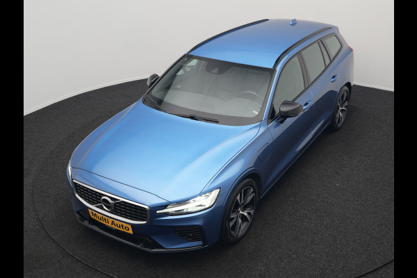 Volvo V60 T6 Recharge AWD R-Design Plug In Hybrid 340pk Dealer O.H PHEV | Trekhaak Af Fabriek | Adaptive Cruise | Camera | Lederen Sporstoelen Memory & Verwarmd | Harman & Kardon | Apple Carplay | Navigatie | Virtual | DAB |