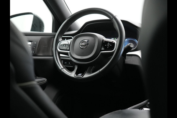 Volvo V60 T6 Recharge AWD R-Design Plug In Hybrid 340pk Dealer O.H PHEV | Trekhaak Af Fabriek | Adaptive Cruise | Camera | Lederen Sporstoelen Memory & Verwarmd | Harman & Kardon | Apple Carplay | Navigatie | Virtual | DAB |