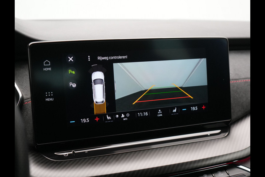 Škoda Octavia Combi 1.4 TSI RS iV Business Plug In Hybrid 245pk Dealer O.H PHEV | Adaptive Cruise | Camera | Sportstoelen Verwarmd | Apple Carplay | Navigatie | Crystal LED | Blis | Keyless | Stuur Verwarmd | Virtual | DAB |