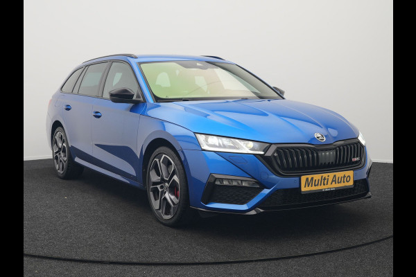 Škoda Octavia Combi 1.4 TSI RS iV Business Plug In Hybrid 245pk Dealer O.H PHEV | Adaptive Cruise | Camera | Sportstoelen Verwarmd | Apple Carplay | Navigatie | Crystal LED | Blis | Keyless | Stuur Verwarmd | Virtual | DAB |