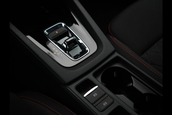 Škoda Octavia Combi 1.4 TSI RS iV Business Plug In Hybrid 245pk Dealer O.H PHEV | Adaptive Cruise | Camera | Sportstoelen Verwarmd | Apple Carplay | Navigatie | Crystal LED | Blis | Keyless | Stuur Verwarmd | Virtual | DAB |