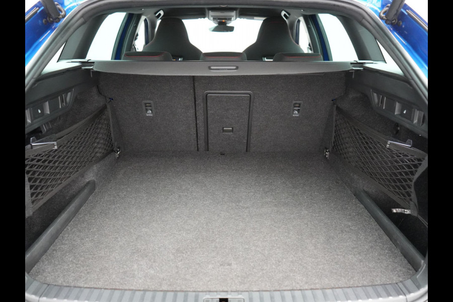 Škoda Octavia Combi 1.4 TSI RS iV Business Plug In Hybrid 245pk Dealer O.H PHEV | Adaptive Cruise | Camera | Sportstoelen Verwarmd | Apple Carplay | Navigatie | Crystal LED | Blis | Keyless | Stuur Verwarmd | Virtual | DAB |