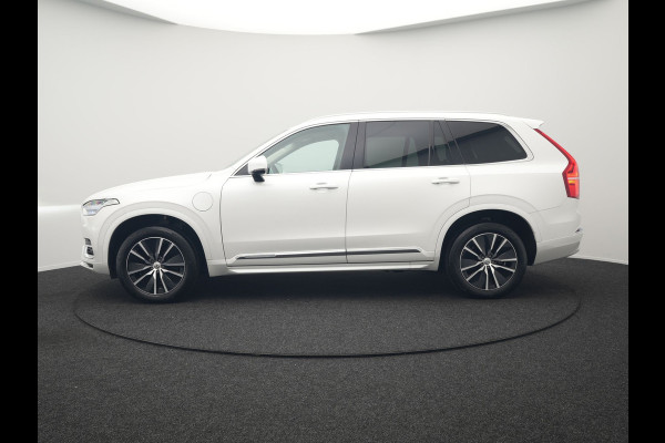 Volvo XC90 T8 Recharge AWD Core Bright Plug In Hybrid 456pk 7-Persoons Dealer O.H PHEV | Trekhaak Af Fabriek | Adaptive Cruise | Camera | Lederen Sportstoelen Memory & Verwarmd | Google Assistent | Apple Carplay | Stuur Verwarmd | Virtual | Blis | Navigatie | DAB |