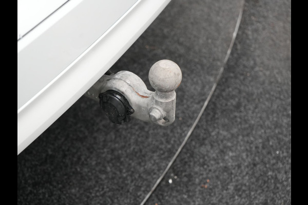 Volvo XC90 T8 Recharge AWD Core Bright Plug In Hybrid 456pk 7-Persoons Dealer O.H PHEV | Trekhaak Af Fabriek | Adaptive Cruise | Camera | Lederen Sportstoelen Memory & Verwarmd | Google Assistent | Apple Carplay | Stuur Verwarmd | Virtual | Blis | Navigatie | DAB |