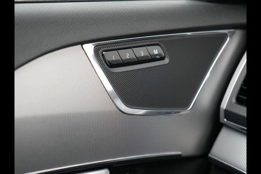 Volvo XC90 T8 Recharge AWD Core Bright Plug In Hybrid 456pk 7-Persoons Dealer O.H PHEV | Trekhaak Af Fabriek | Adaptive Cruise | Camera | Lederen Sportstoelen Memory & Verwarmd | Google Assistent | Apple Carplay | Stuur Verwarmd | Virtual | Blis | Navigatie | DAB |