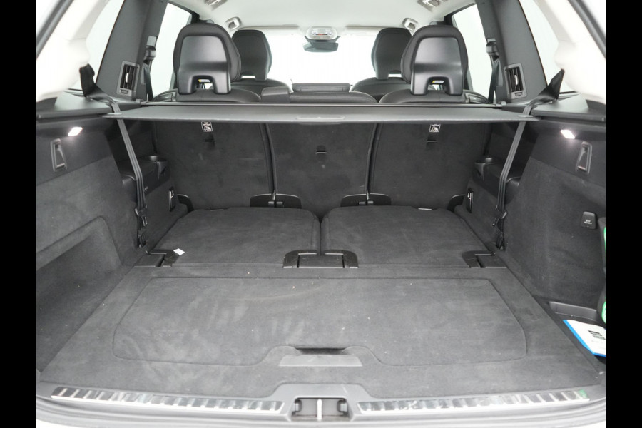 Volvo XC90 T8 Recharge AWD Core Bright Plug In Hybrid 456pk 7-Persoons Dealer O.H PHEV | Trekhaak Af Fabriek | Adaptive Cruise | Camera | Lederen Sportstoelen Memory & Verwarmd | Google Assistent | Apple Carplay | Stuur Verwarmd | Virtual | Blis | Navigatie | DAB |