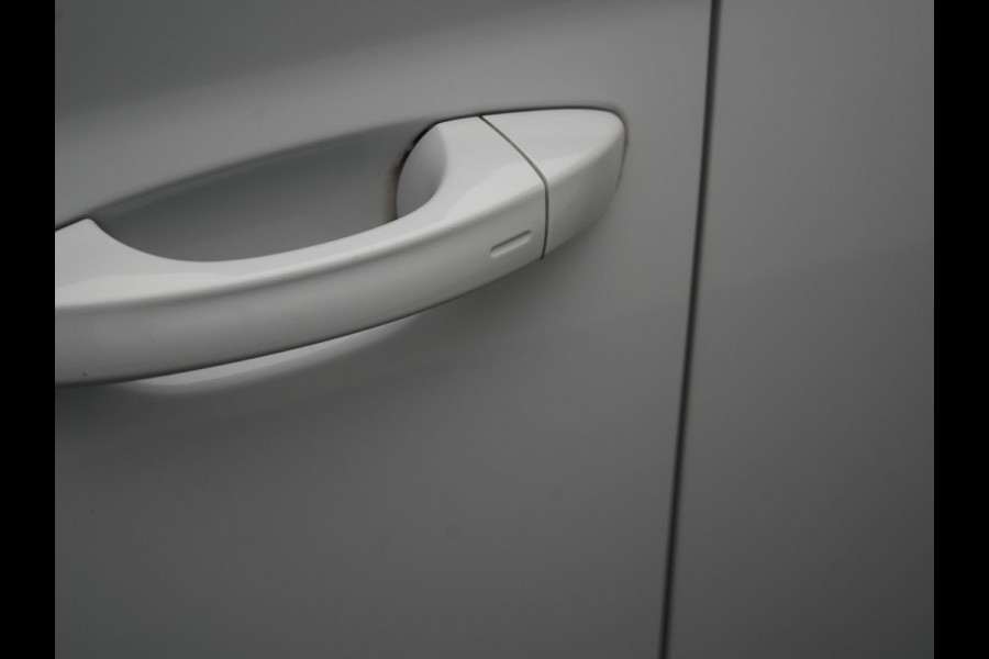 Škoda Superb Combi 1.4 TSI iV Sportline Dealer O.H PHEV | Trekhaak Af Fabriek | Adaptive Cruise | Alcantara Sportstoelen Memory & Verwarmd | Canton Audio | Apple Carplay | Stuur Verwarmd | Keyless | Sfeerverlichting |  Navigatie | DAB |