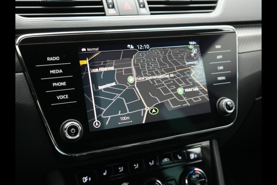 Škoda Superb Combi 1.4 TSI iV Sportline Dealer O.H PHEV | Trekhaak Af Fabriek | Adaptive Cruise | Alcantara Sportstoelen Memory & Verwarmd | Canton Audio | Apple Carplay | Stuur Verwarmd | Keyless | Sfeerverlichting |  Navigatie | DAB |