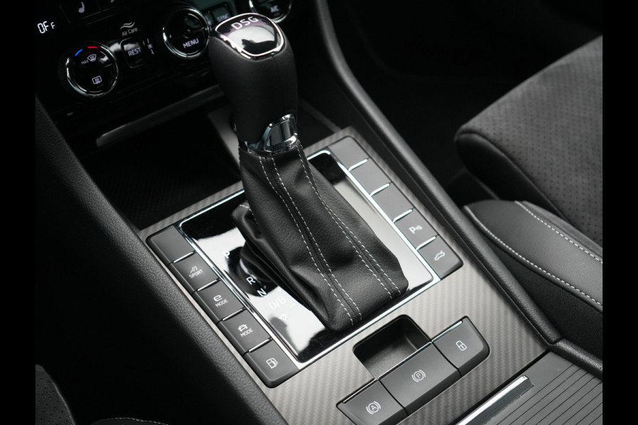 Škoda Superb Combi 1.4 TSI iV Sportline Dealer O.H PHEV | Trekhaak Af Fabriek | Adaptive Cruise | Alcantara Sportstoelen Memory & Verwarmd | Canton Audio | Apple Carplay | Stuur Verwarmd | Keyless | Sfeerverlichting |  Navigatie | DAB |