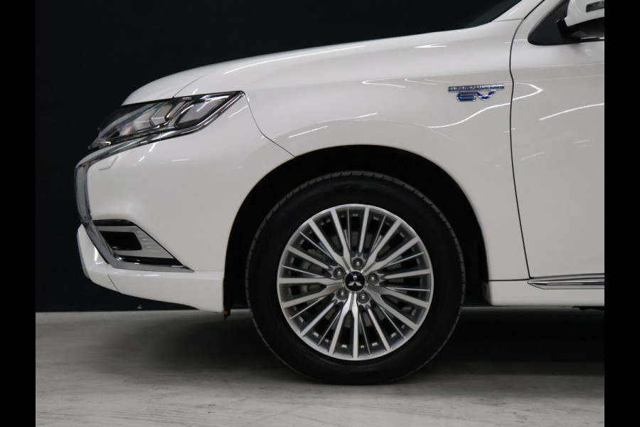 Mitsubishi Outlander 2.4 PHEV Pure+ [TREKHAAK, CAMERA, CRUISE CONTROL, BLUETOOTH TELEFOON, STOELVERWARMING, FLIPPERS, CLIMATE CONTROL, NIEUWSTAAT]