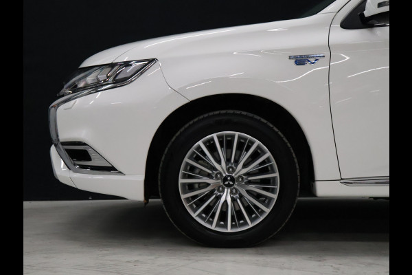 Mitsubishi Outlander 2.4 PHEV Pure+ [TREKHAAK, CAMERA, CRUISE CONTROL, BLUETOOTH TELEFOON, STOELVERWARMING, FLIPPERS, CLIMATE CONTROL, NIEUWSTAAT]