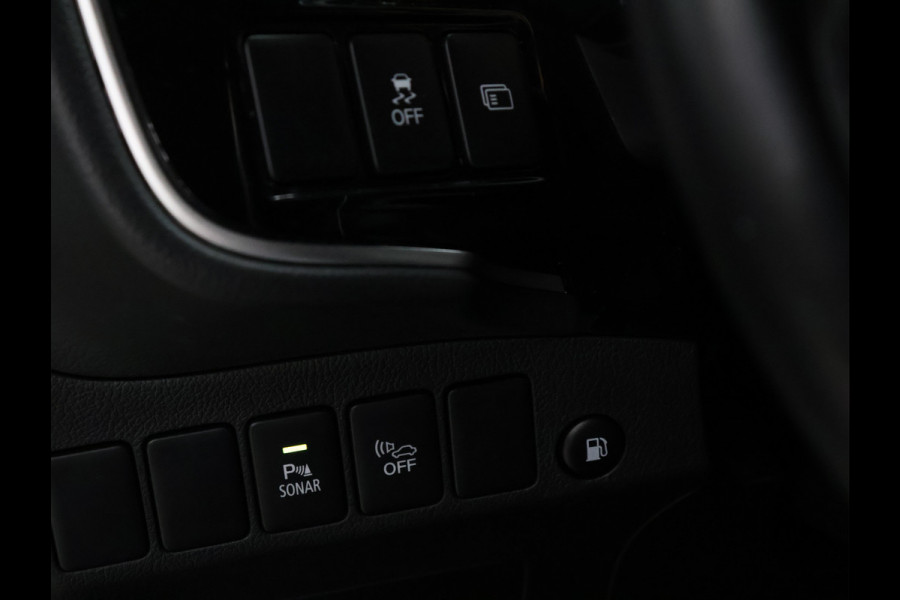 Mitsubishi Outlander 2.4 PHEV Pure+ [TREKHAAK, CAMERA, CRUISE CONTROL, BLUETOOTH TELEFOON, STOELVERWARMING, FLIPPERS, CLIMATE CONTROL, NIEUWSTAAT]