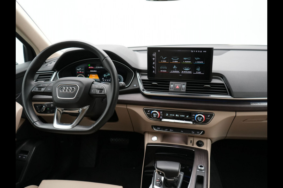 Audi Q5 Sportback 50 TFSI e S Line Plug In Hybrid 300pk Dealer O.H PHEV | Luchtvering | Matrix LED | 21"Audi Sport L.M | Sfeerverlichting | Lederen Sportstoelen Verwarmd | Cruise Control | Navigatie | Virtual | DAB |