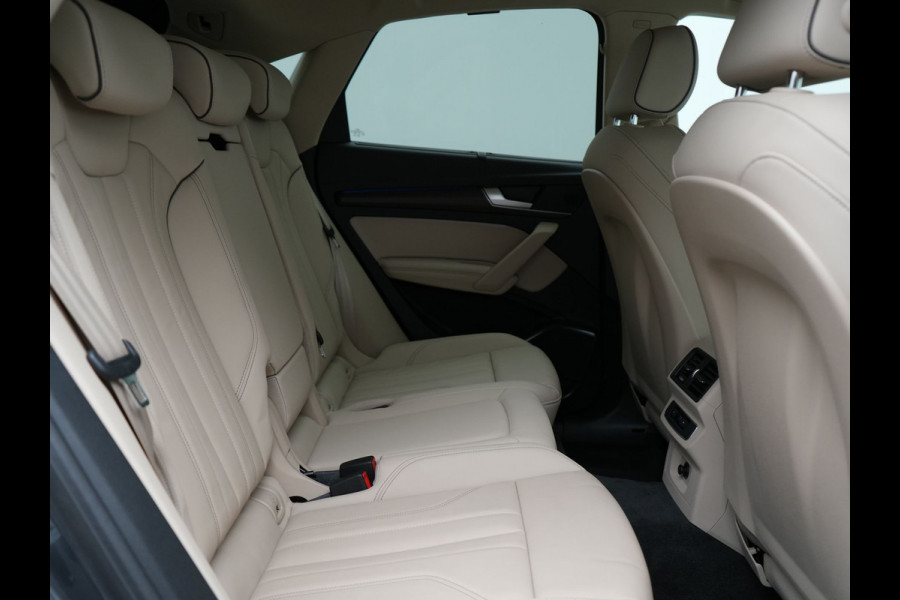 Audi Q5 Sportback 50 TFSI e S Line Plug In Hybrid 300pk Dealer O.H PHEV | Luchtvering | Matrix LED | 21"Audi Sport L.M | Sfeerverlichting | Lederen Sportstoelen Verwarmd | Cruise Control | Navigatie | Virtual | DAB |