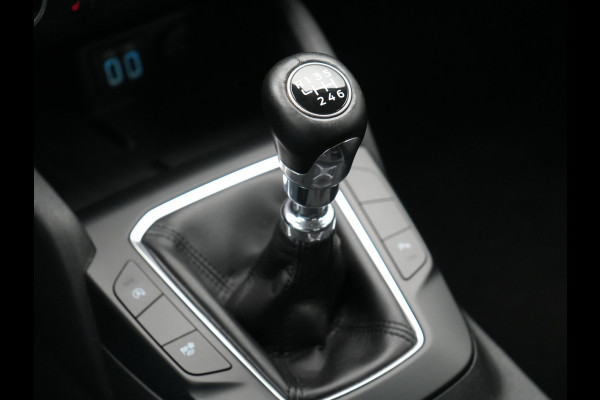 Ford Kuga 1.5 Ecoboost 150pk Dealer o.H | 1800kg Trekgewicht | Navigatie | Stoelen & Stuur Verwarmd | Apple Carplay | DAB |