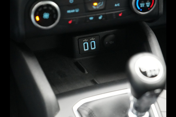 Ford Kuga 1.5 Ecoboost 150pk Dealer o.H | 1800kg Trekgewicht | Navigatie | Stoelen & Stuur Verwarmd | Apple Carplay | DAB |