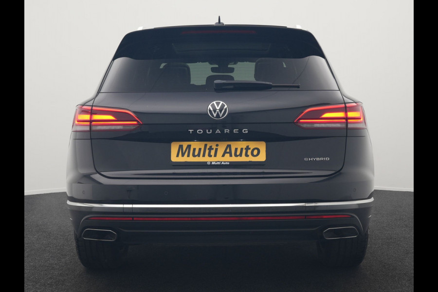 Volkswagen Touareg 3.0 TSi eHybrid 4MOTION Plug In Hybrid 381pk Dealer O.H PHEV | Trekhaak Af Fabriek | Lederen Sportstoelen Massage & Memory | Panodak | Adaptive Cruise | Stoelventilatie | Stoelen & Stuur Verwarmd | Blis | Keyless | Apple Carplay | Navigatie | DAB