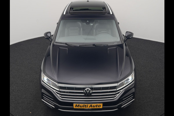 Volkswagen Touareg 3.0 TSi eHybrid 4MOTION Plug In Hybrid 381pk Dealer O.H PHEV | Trekhaak Af Fabriek | Lederen Sportstoelen Massage & Memory | Panodak | Adaptive Cruise | Stoelventilatie | Stoelen & Stuur Verwarmd | Blis | Keyless | Apple Carplay | Navigatie | DAB
