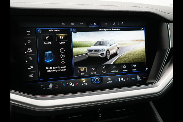 Volkswagen Touareg 3.0 TSi eHybrid 4MOTION Plug In Hybrid 381pk Dealer O.H PHEV | Trekhaak Af Fabriek | Lederen Sportstoelen Massage & Memory | Panodak | Adaptive Cruise | Stoelventilatie | Stoelen & Stuur Verwarmd | Blis | Keyless | Apple Carplay | Navigatie | DAB