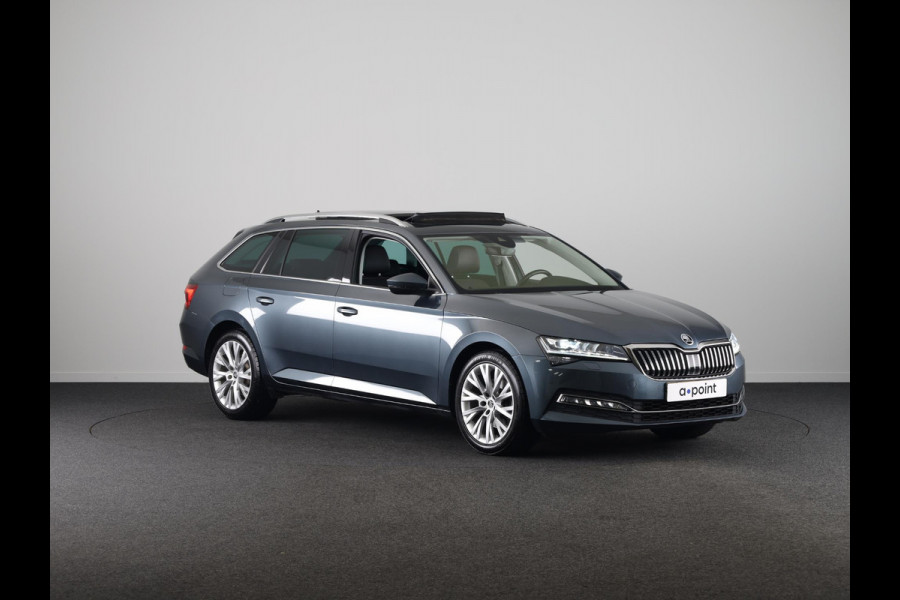 Škoda Superb Combi 1.5 TSI ACT Business Edition 150pk | Panoramadak | Navigatie | Trekhaak | Adaptieve cruise controle | Elektrisch verstelbare voorstoel