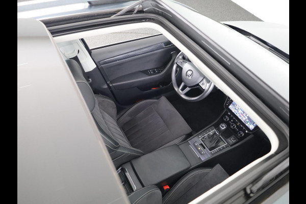 Škoda Superb Combi 1.5 TSI ACT Business Edition 150pk | Panoramadak | Navigatie | Trekhaak | Adaptieve cruise controle | Elektrisch verstelbare voorstoel