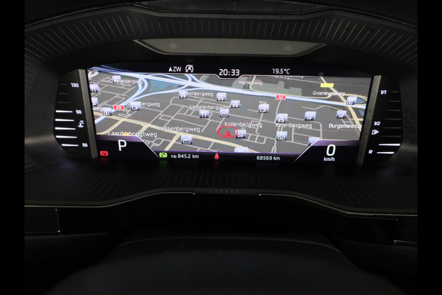 Škoda Superb Combi 1.5 TSI ACT Business Edition 150pk | Panoramadak | Navigatie | Trekhaak | Adaptieve cruise controle | Elektrisch verstelbare voorstoel